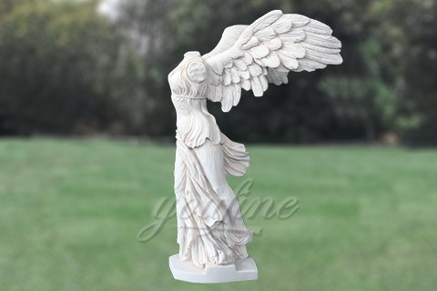 Famous Western Statues the Winged Victory of Samthrace